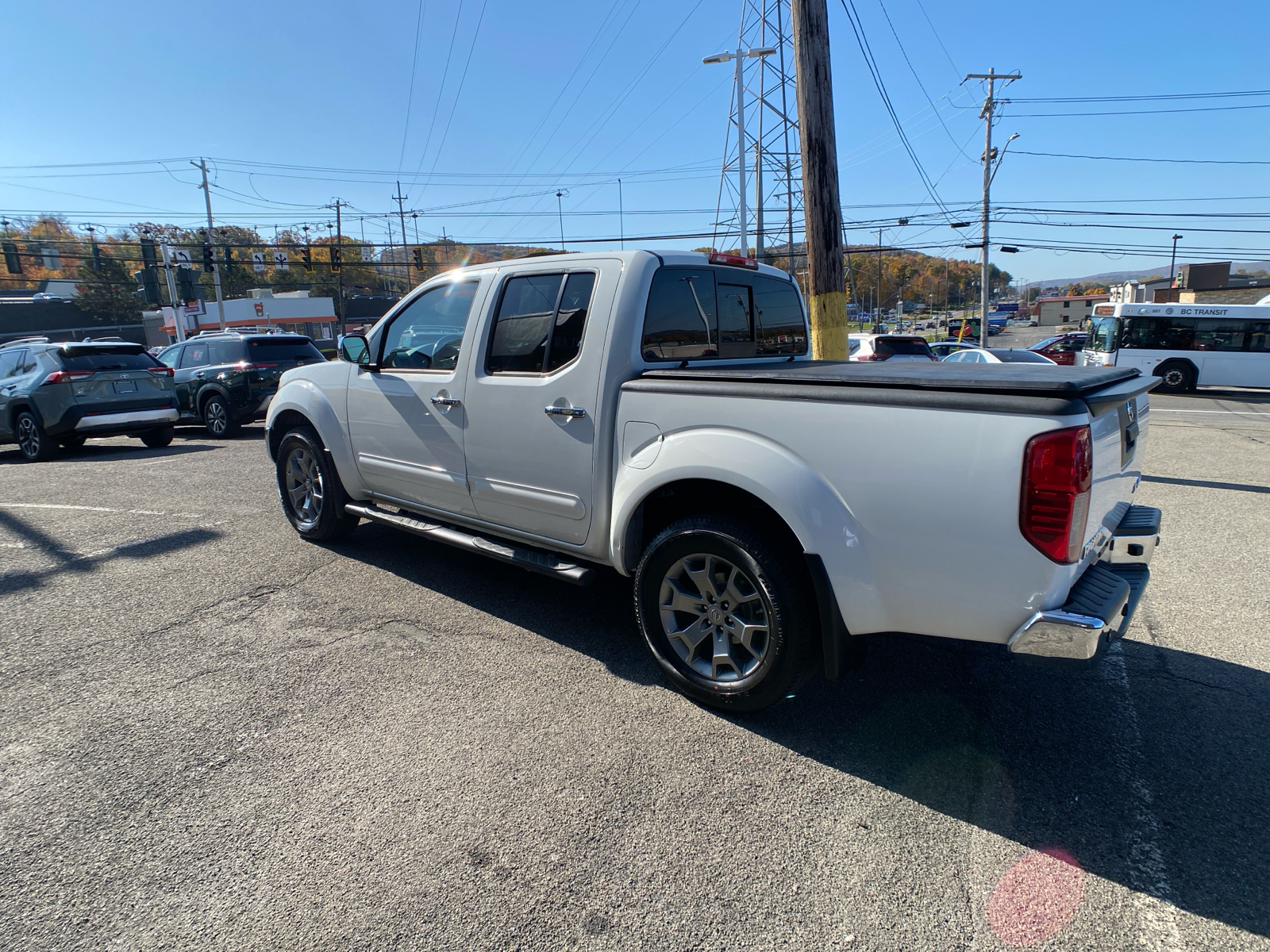 2019 Nissan Frontier SL 7