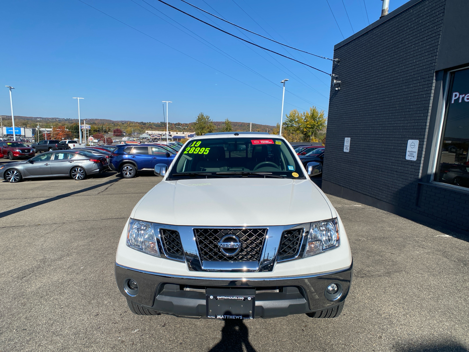 2019 Nissan Frontier SL 10