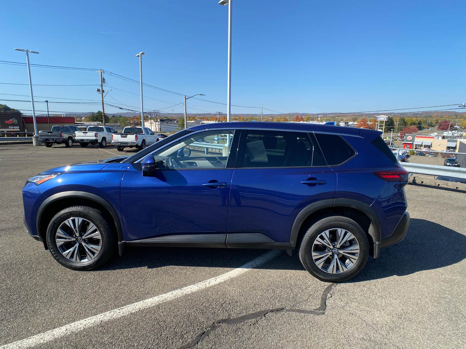 2019 Nissan Frontier SL 26