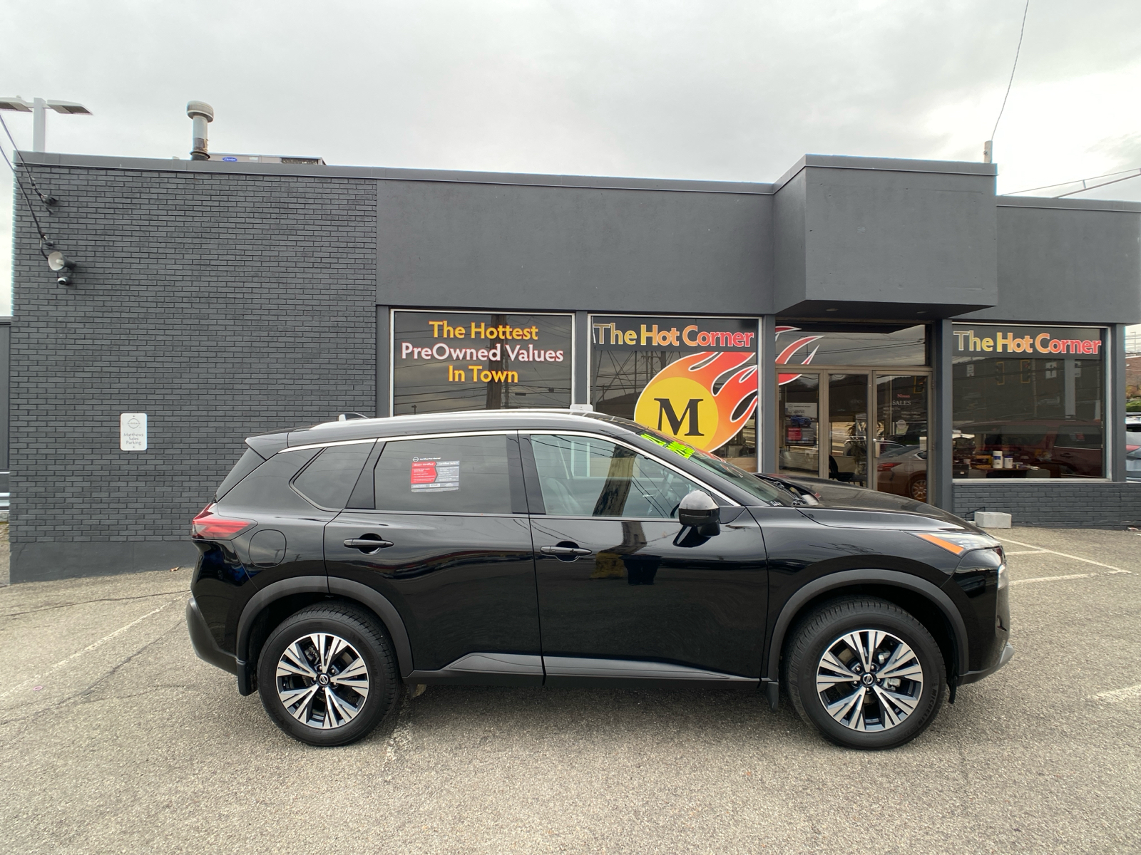 2021 Nissan Rogue SV 2