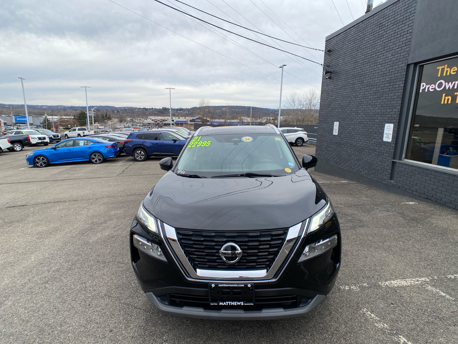 2021 Nissan Rogue SV 8