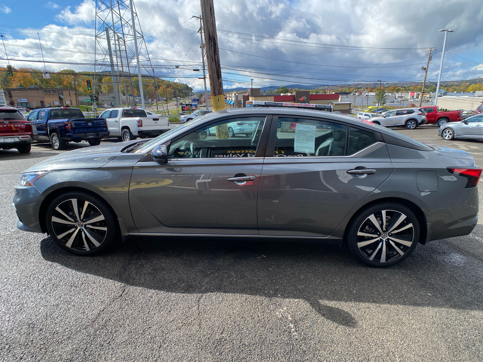 2021 Nissan Altima 2.0 SR 8