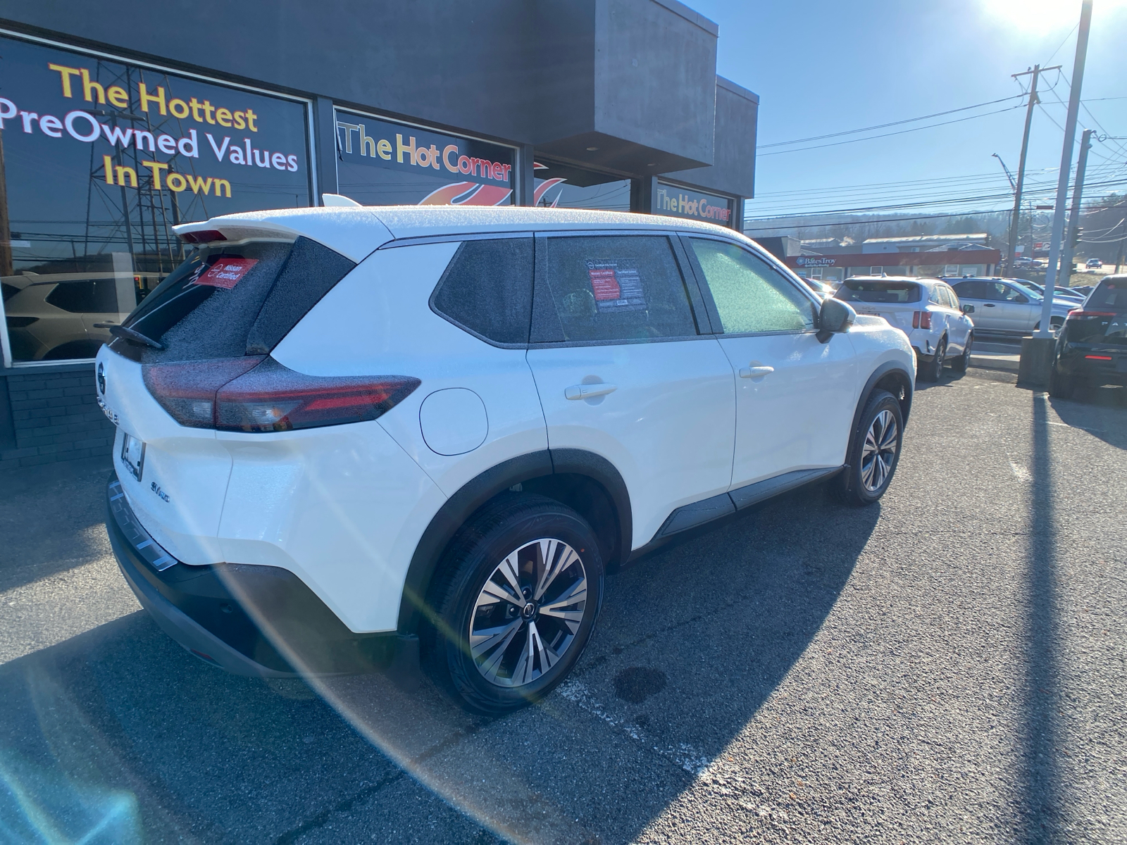 2021 Nissan Rogue SV 3