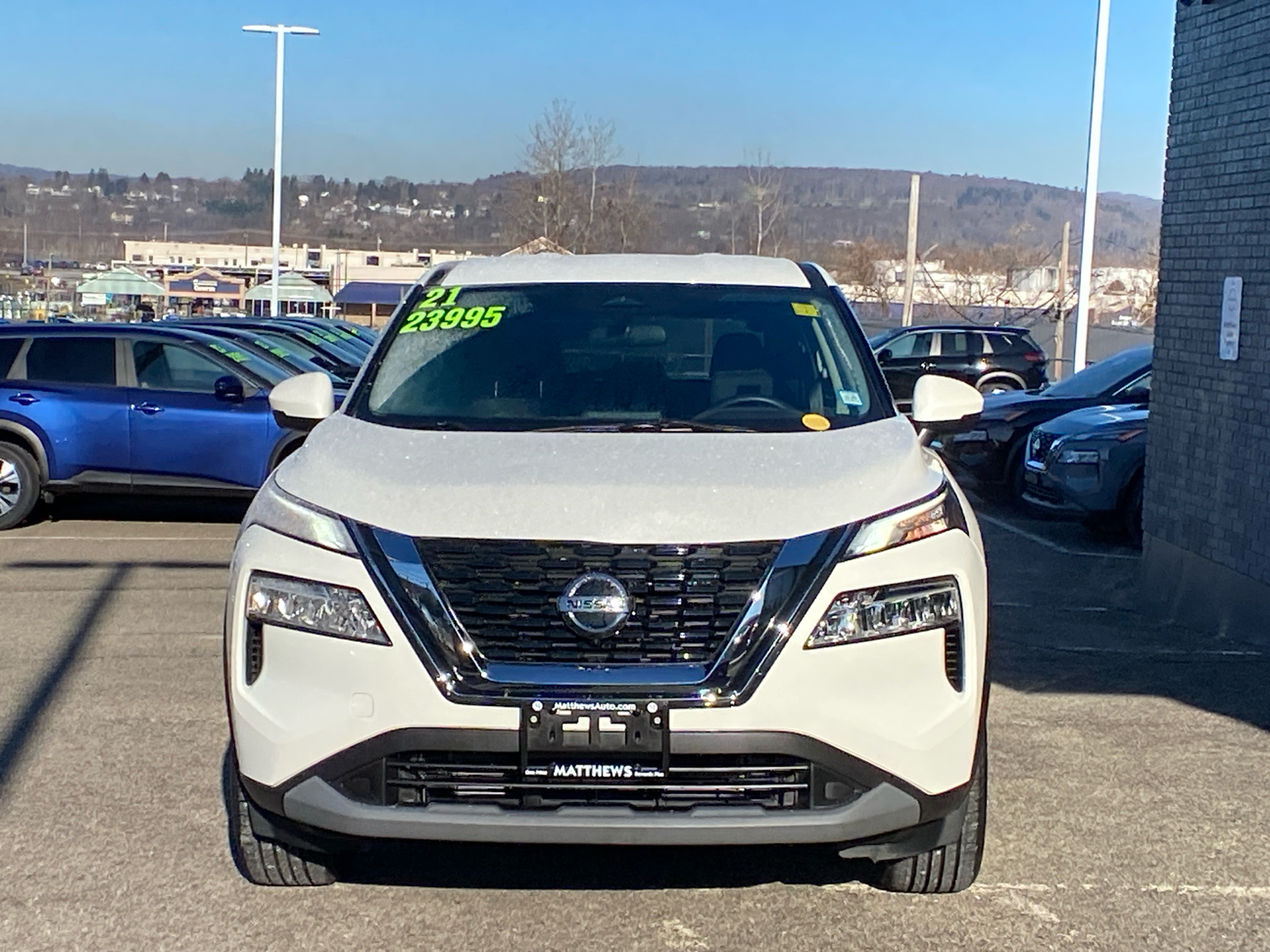 2021 Nissan Rogue SV 9