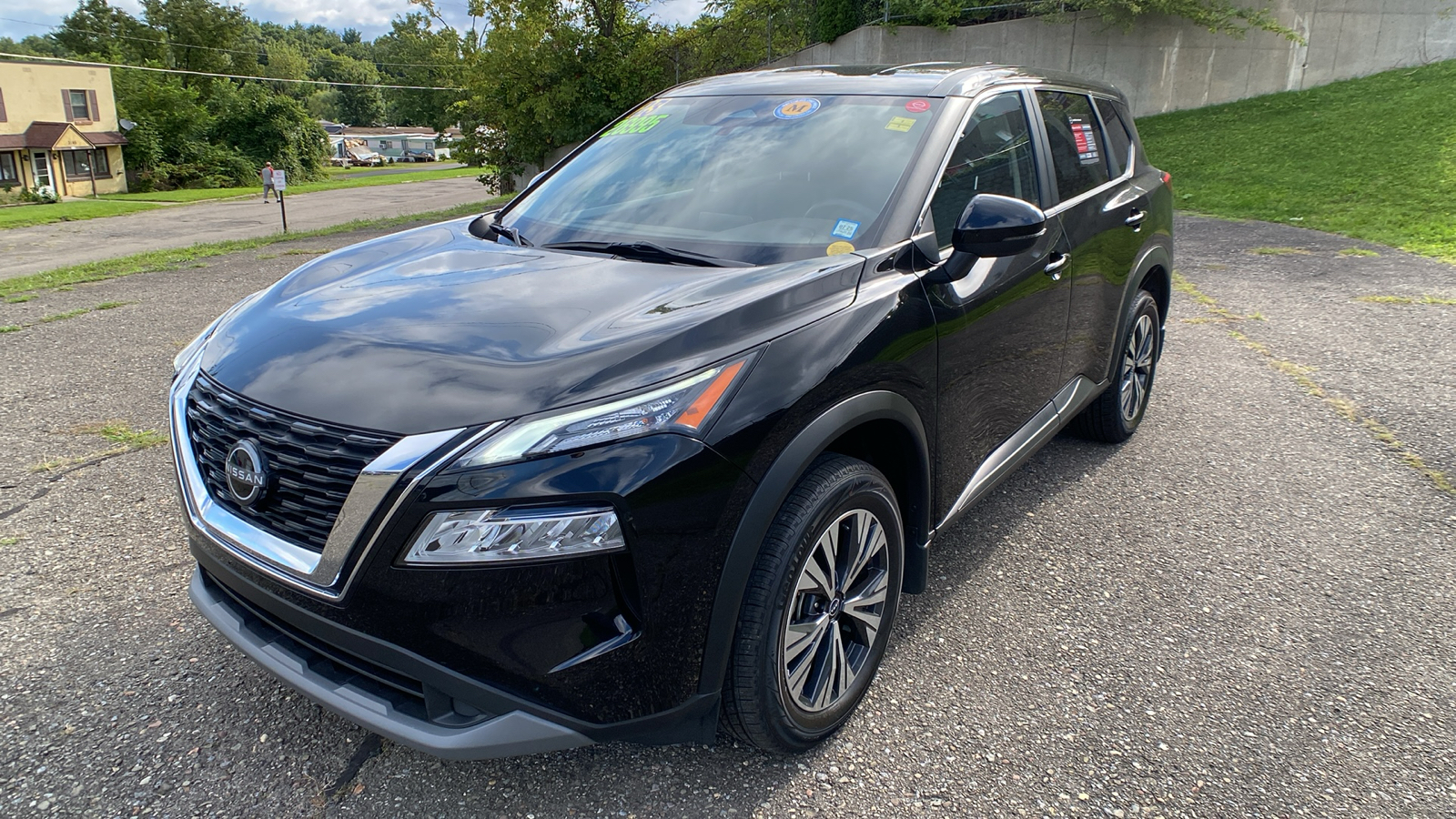 2023 Nissan Rogue SV 2