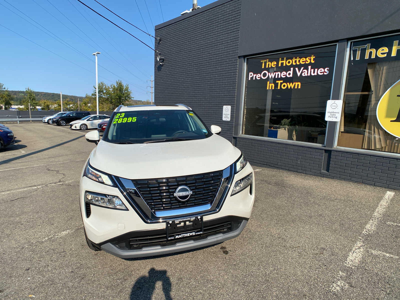 2023 Nissan Rogue SV 4