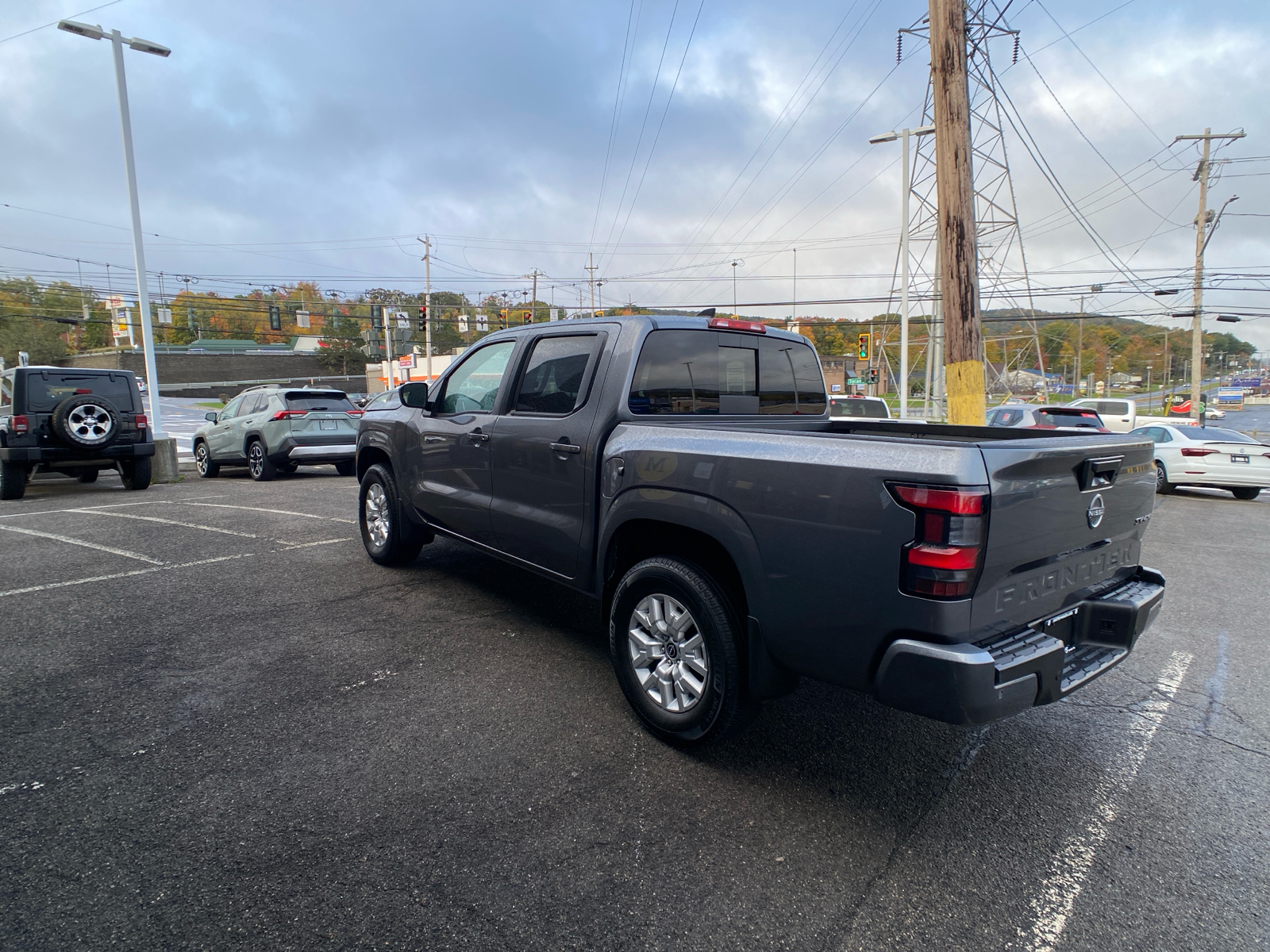 2023 Nissan Frontier SV 6