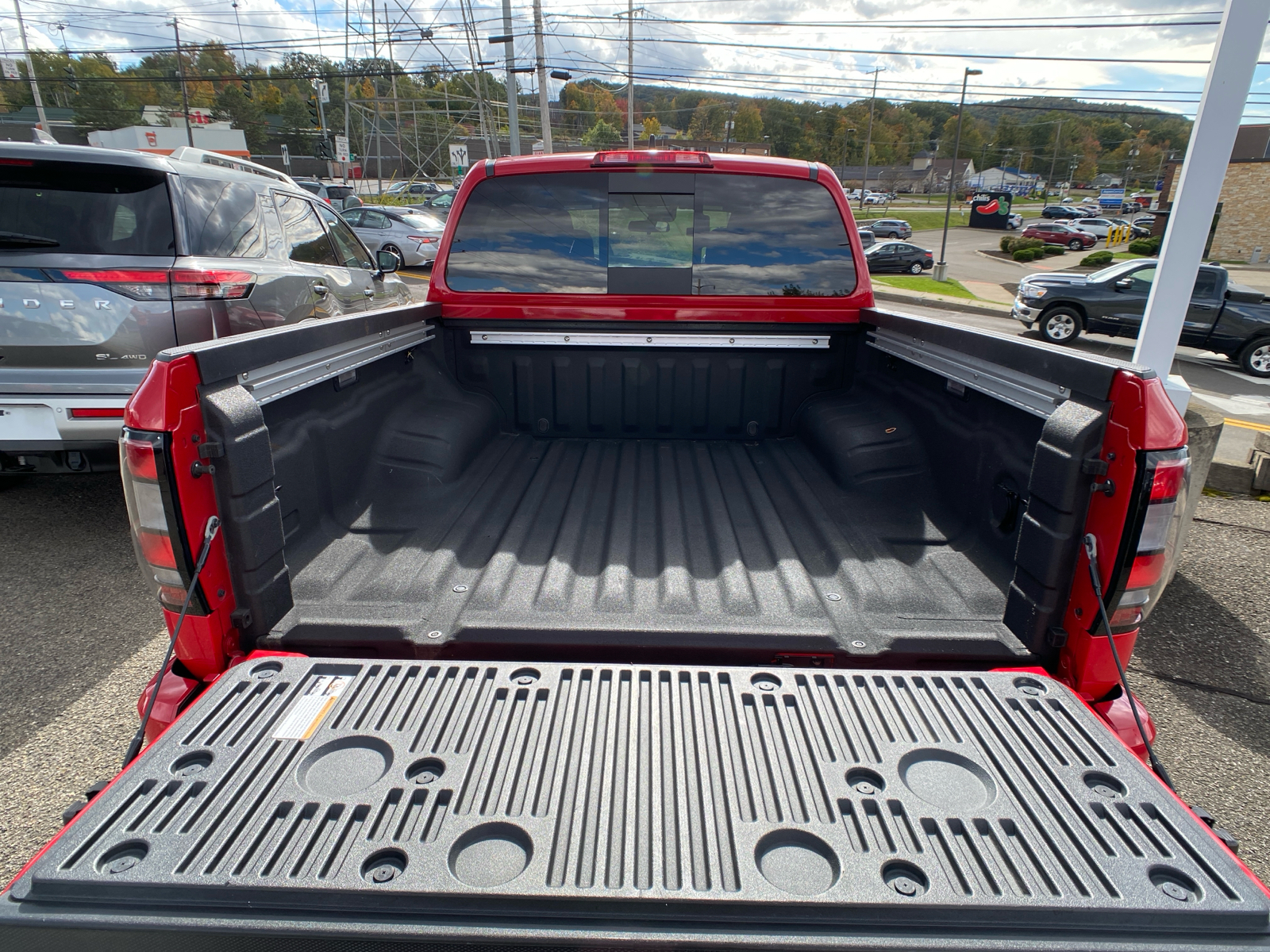 2023 Nissan Frontier SV 5