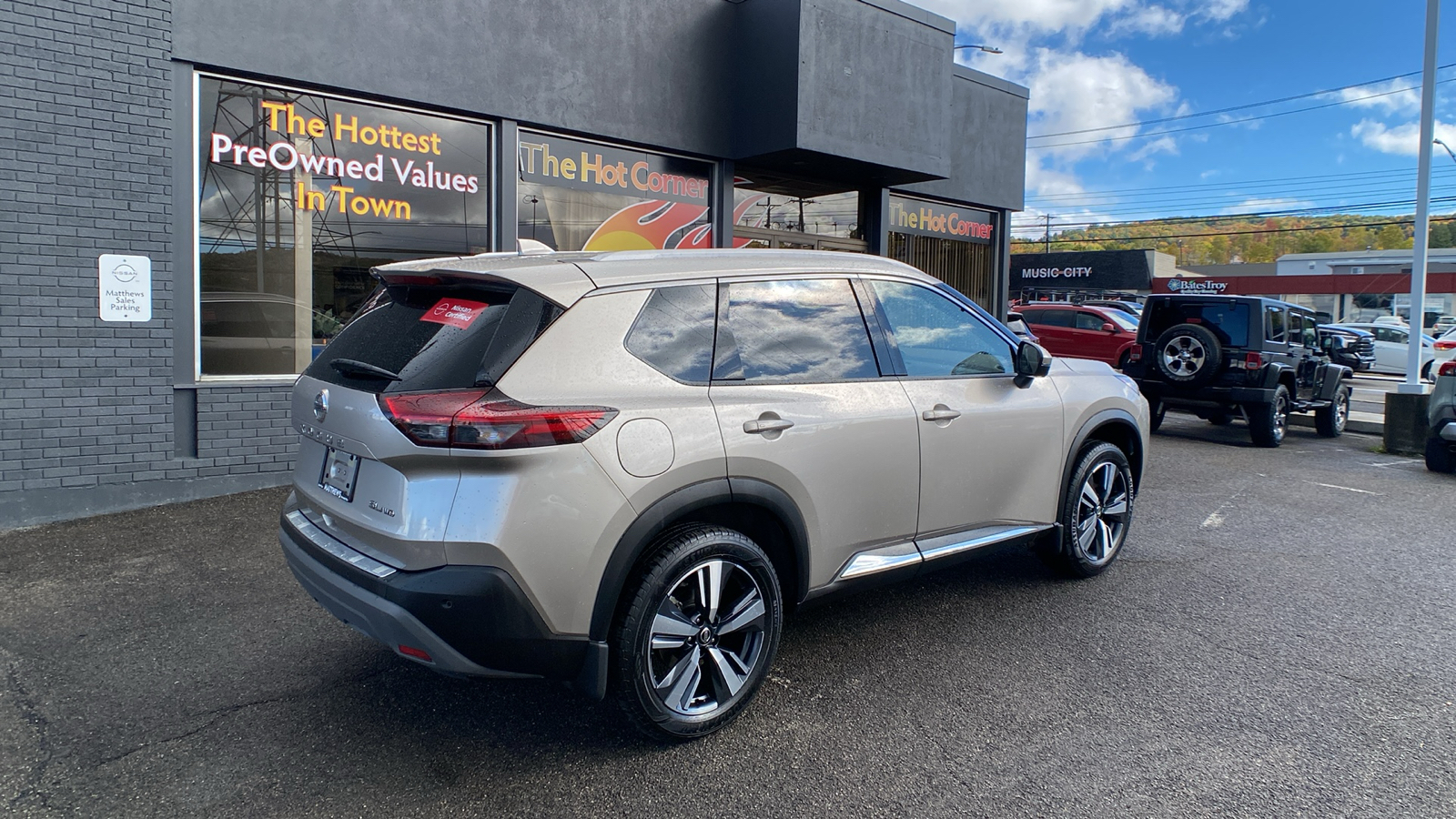 2021 Nissan Rogue SL 3