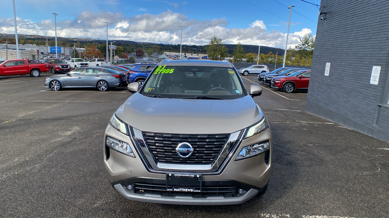 2021 Nissan Rogue SL 8