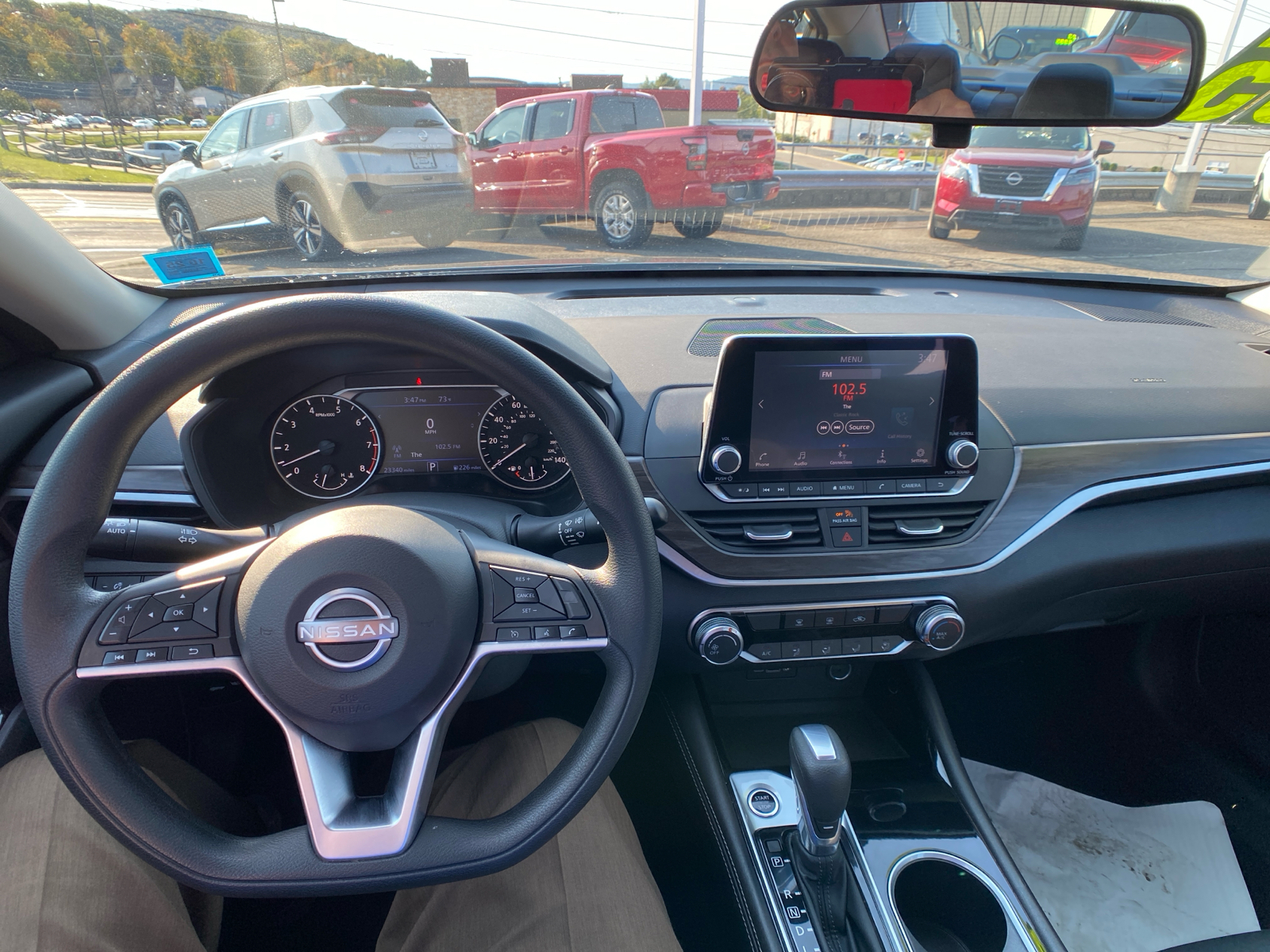 2023 Nissan Altima 2.5 SV 9