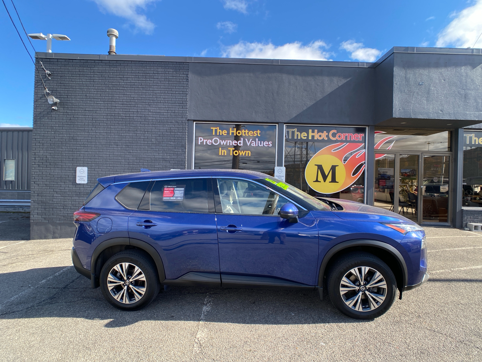 2021 Nissan Rogue SV 2