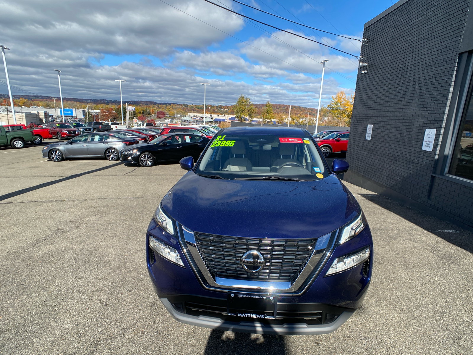 2021 Nissan Rogue SV 8