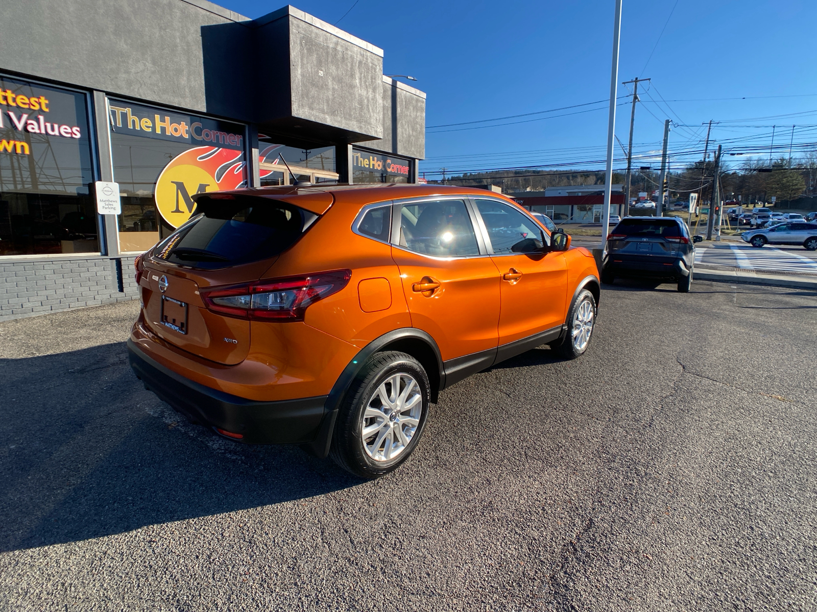 2021 Nissan Rogue Sport S 3