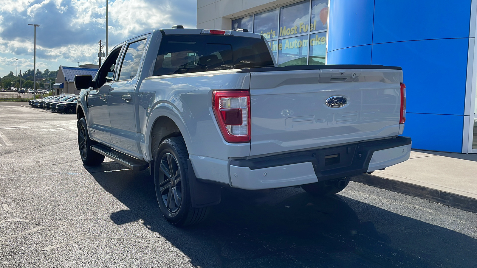 2023 Ford F-150 LARIAT 4