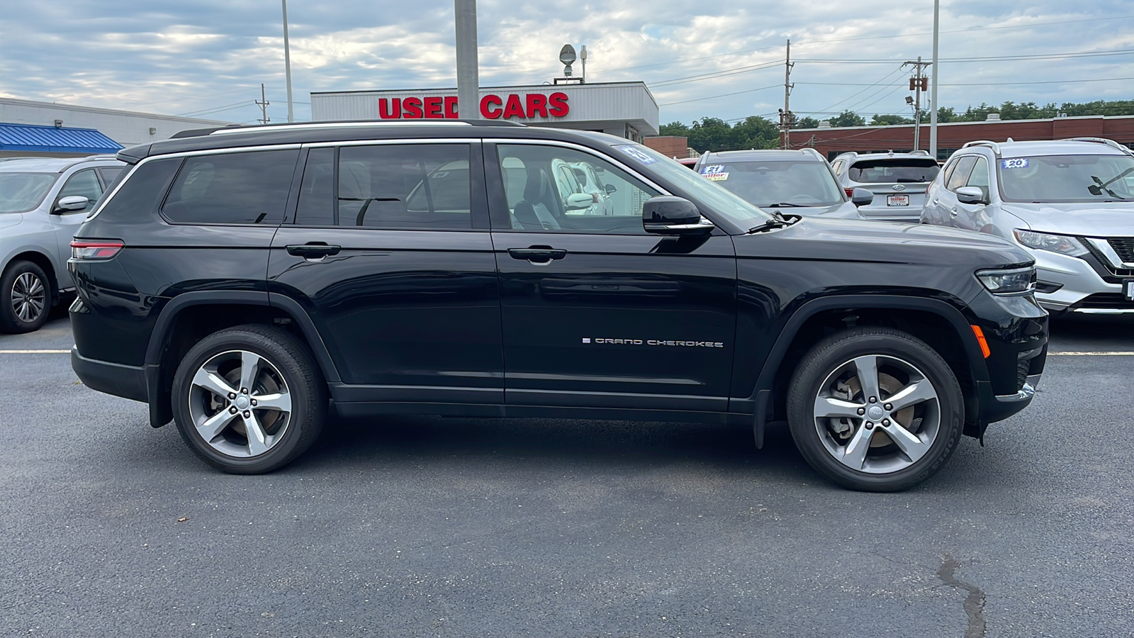 2021 Jeep Grand Cherokee L Limited 3