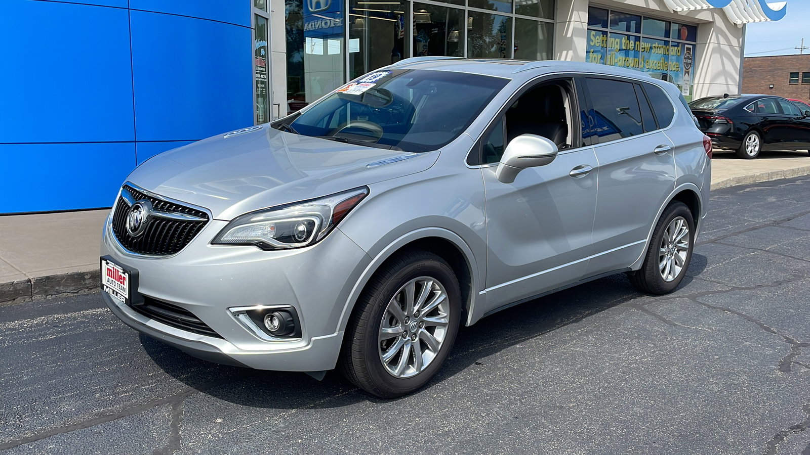 2019 Buick Envision Essence 1