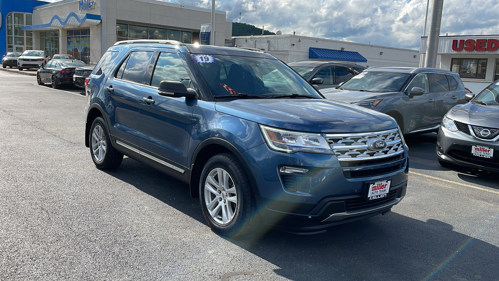 2019 Ford Explorer XLT 2