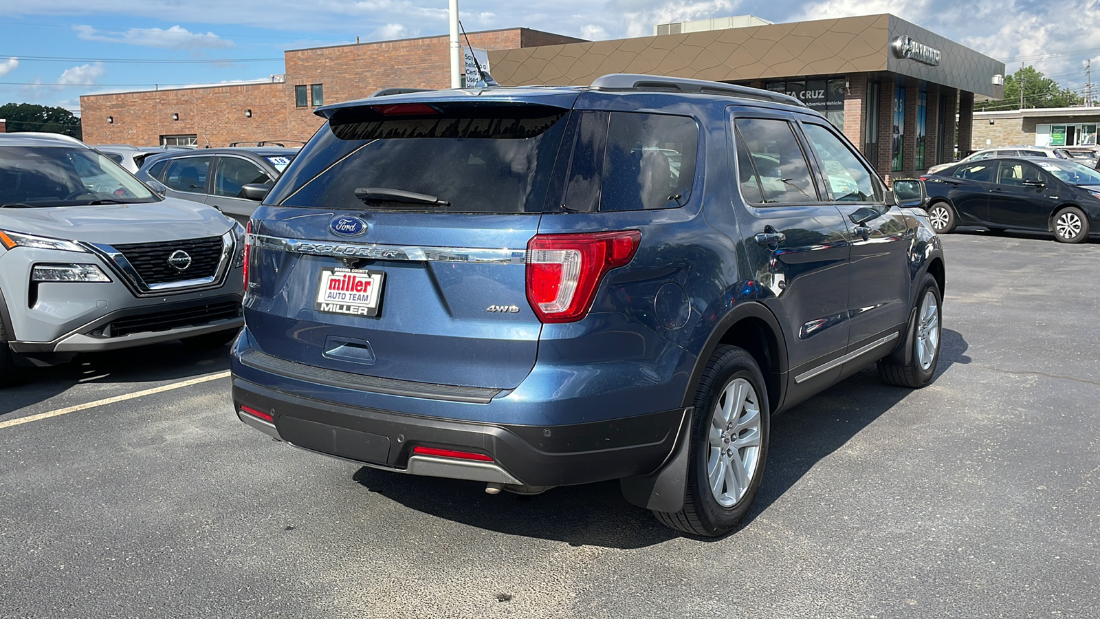 2019 Ford Explorer XLT 4