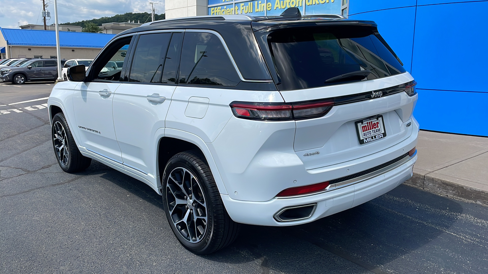 2023 Jeep Grand Cherokee Summit Reserve 4