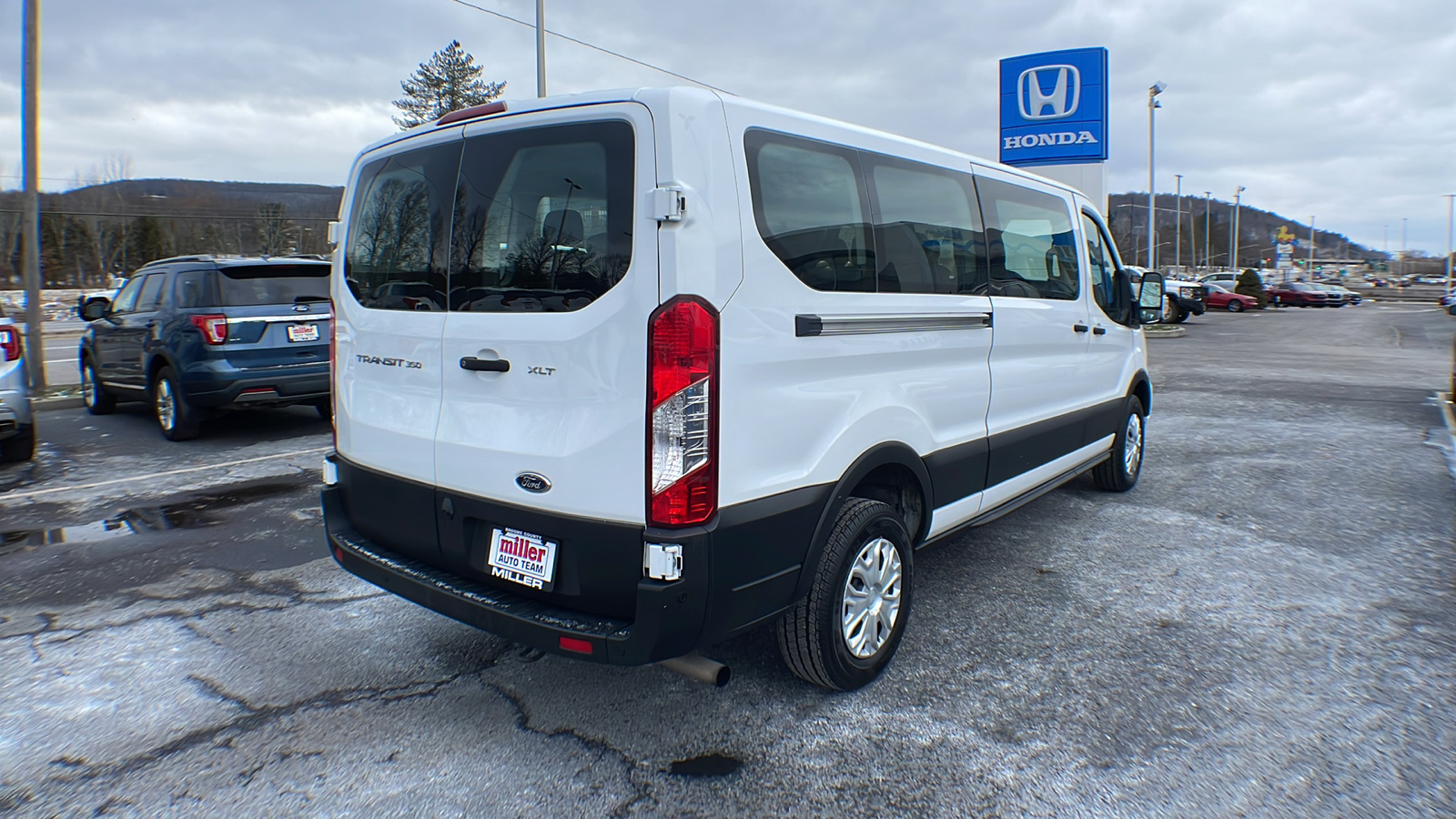 2022 Ford Transit Passenger Wagon XLT 5