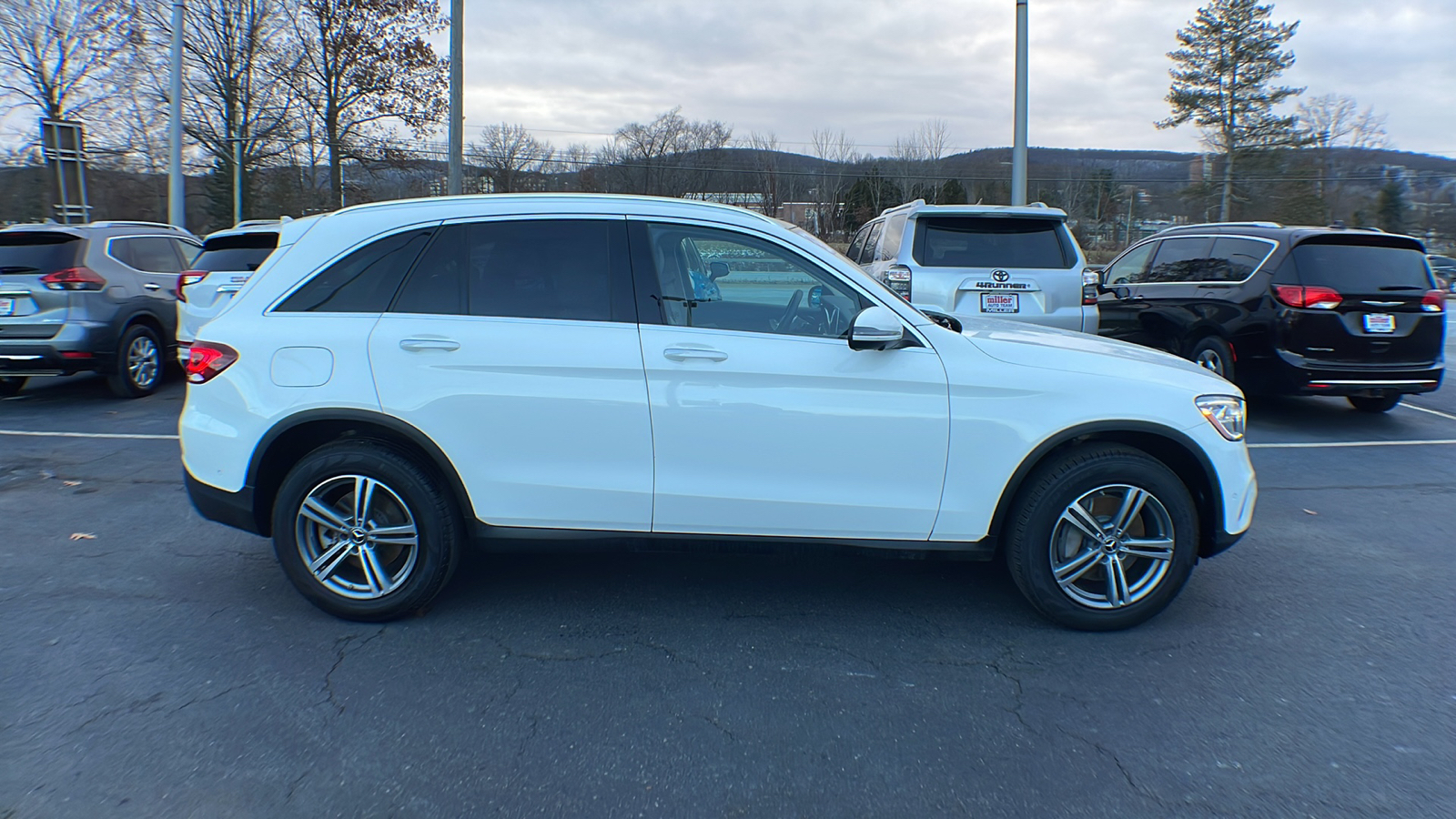 2021 Mercedes-Benz GLC GLC 300 3