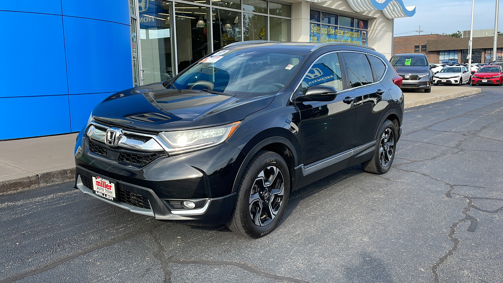 2017 Honda CR-V Touring 1