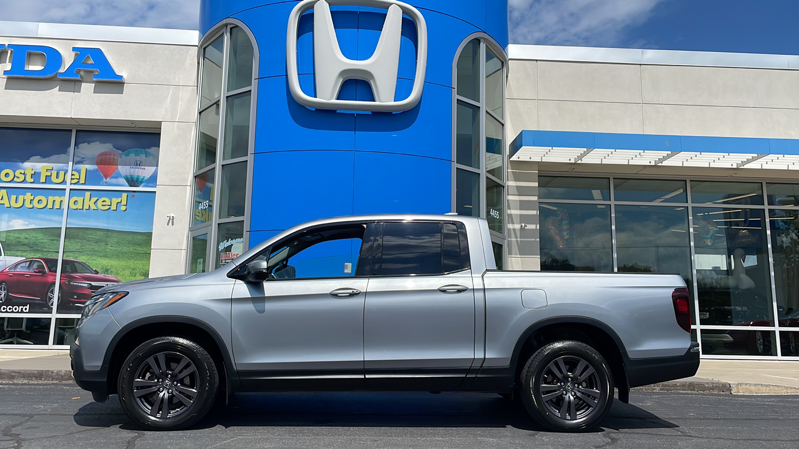 2019 Honda Ridgeline Sport 3