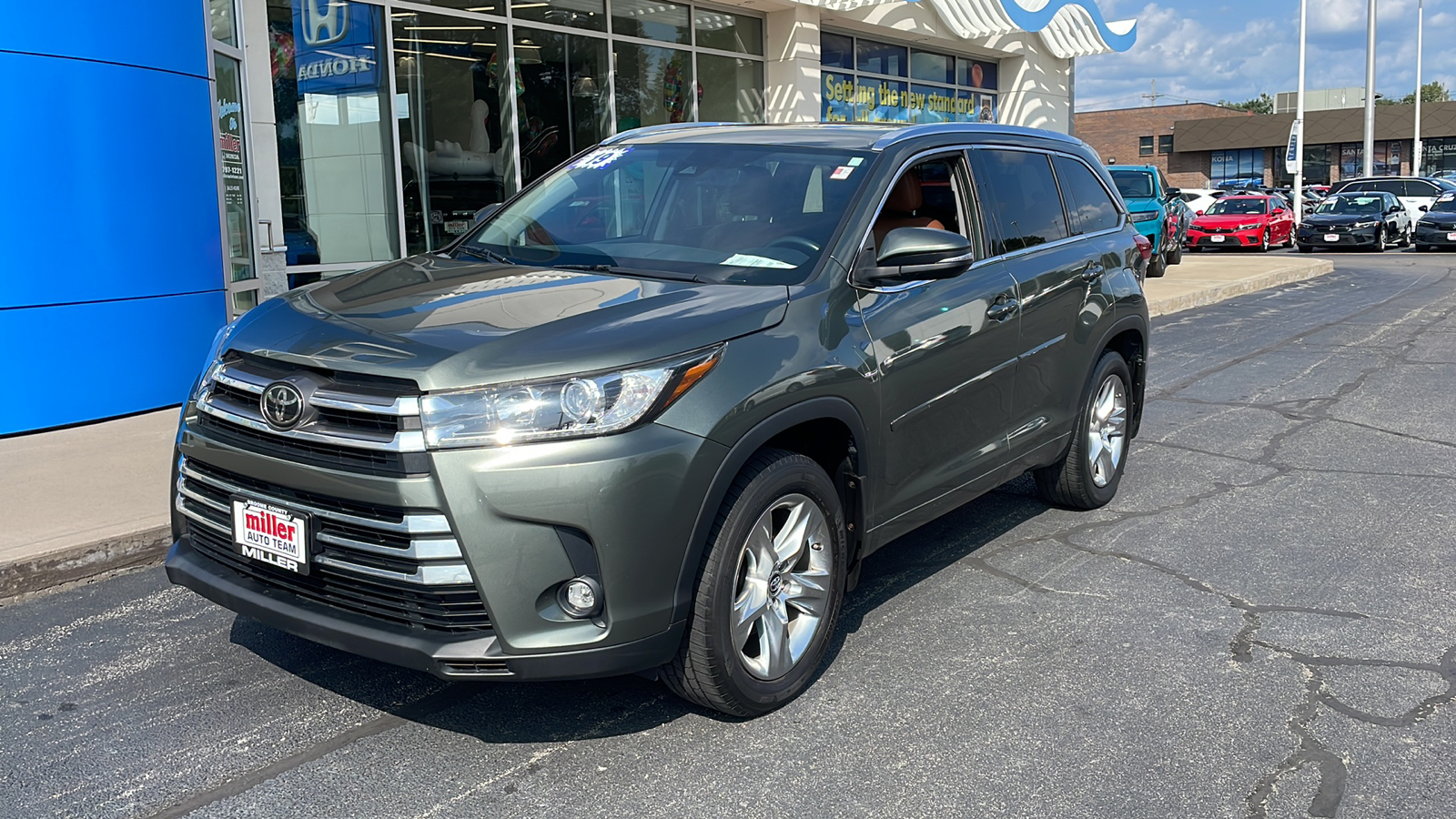 2019 Toyota Highlander Limited 1