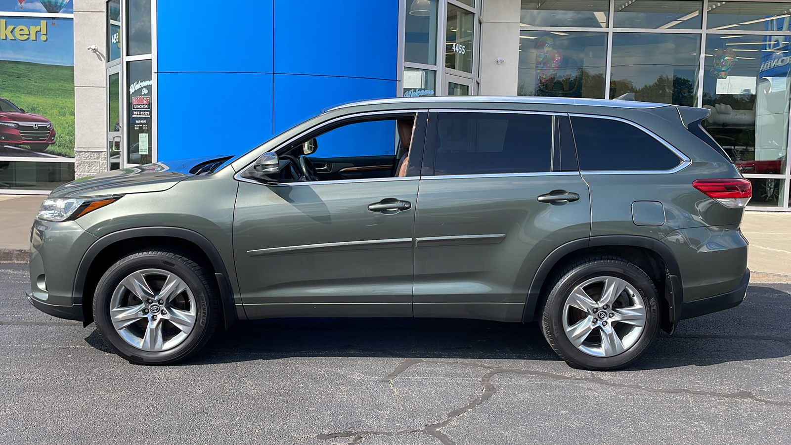 2019 Toyota Highlander Limited 3