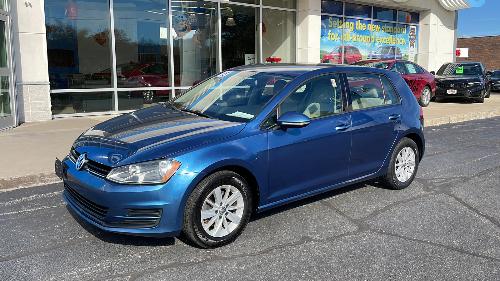 2015 Volkswagen Golf  1