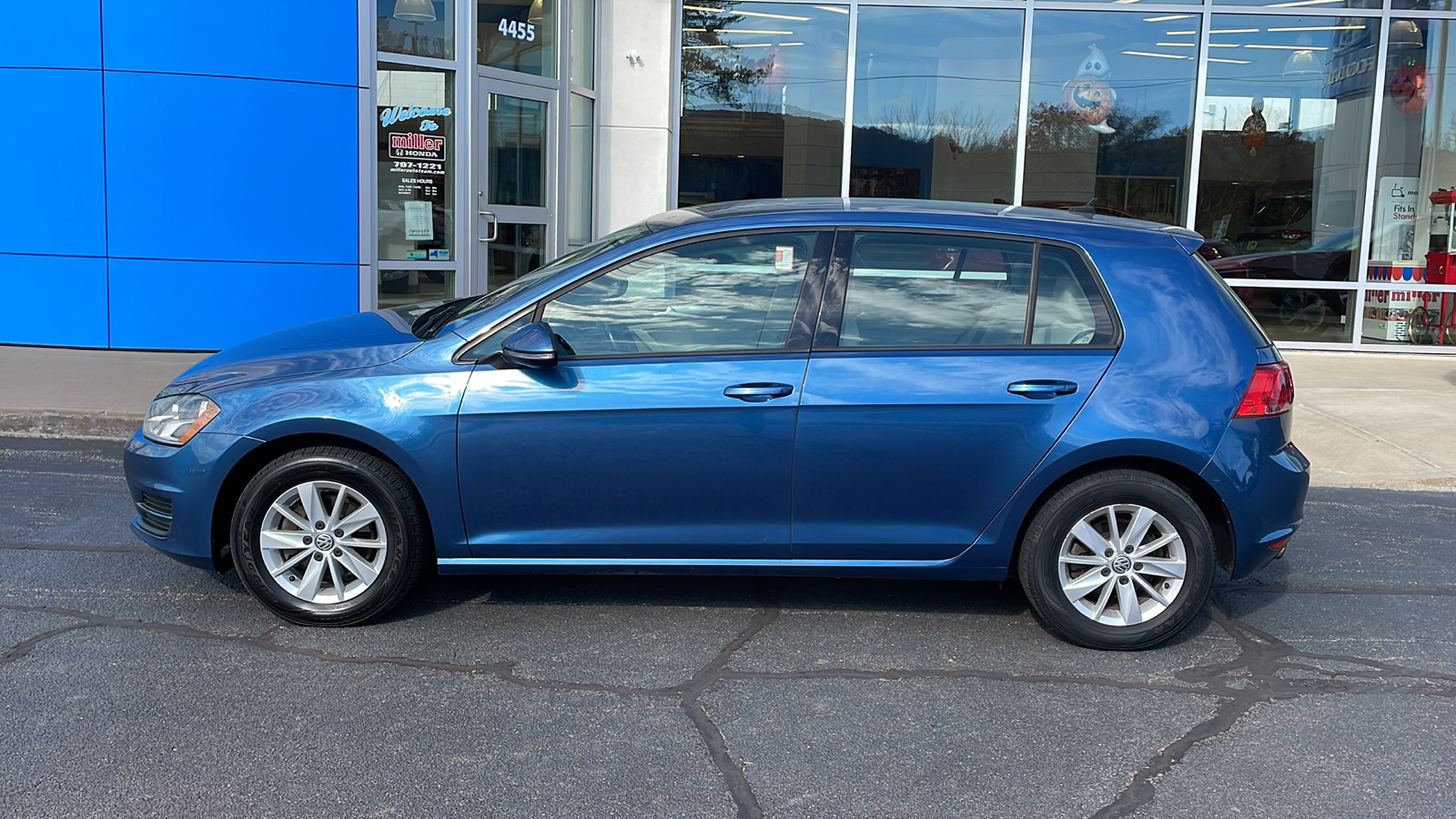 2015 Volkswagen Golf  3