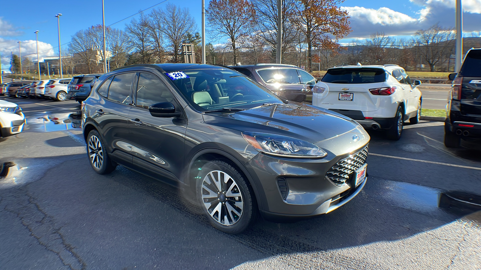 2020 Ford Escape SE Sport Hybrid 2