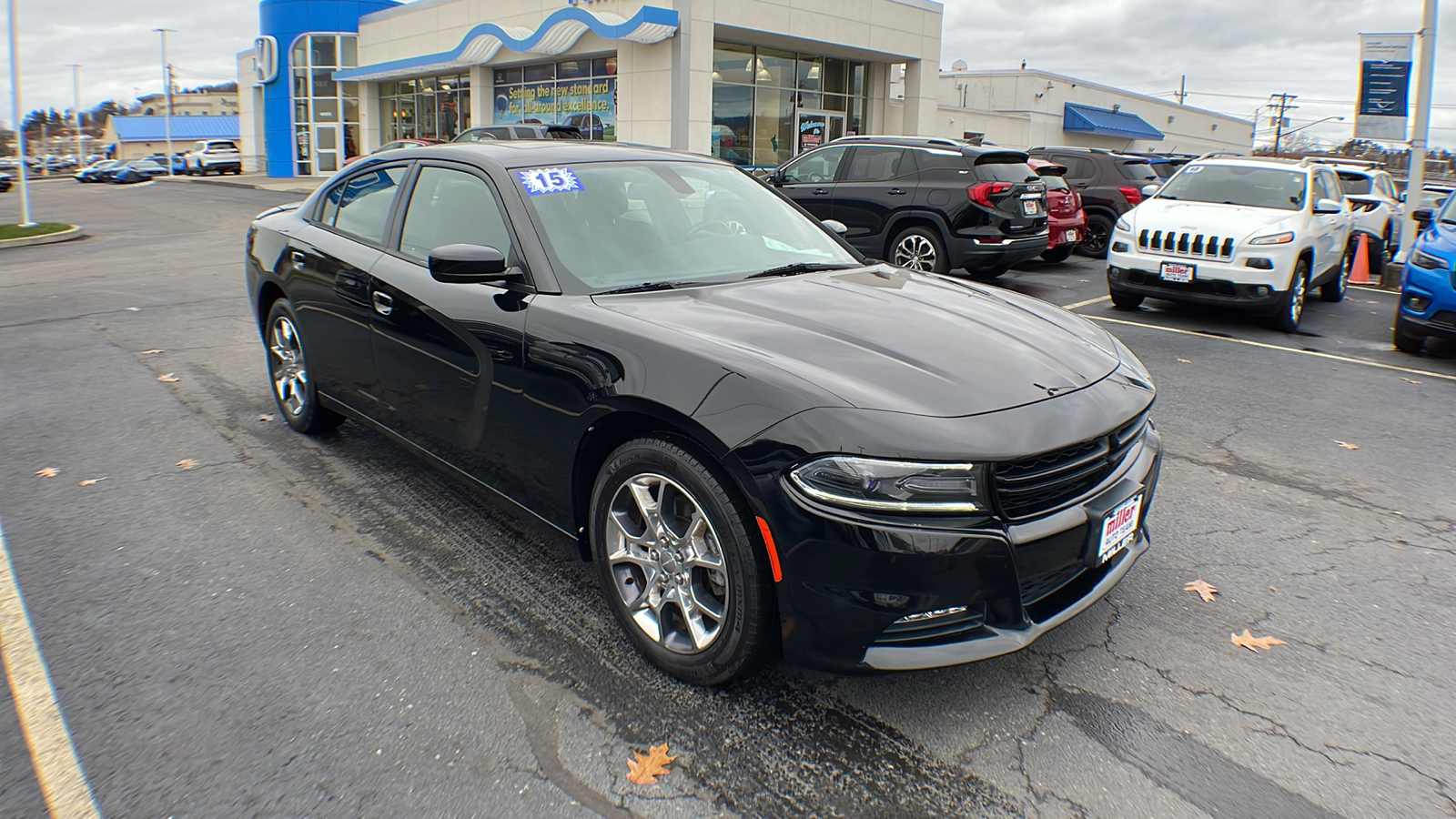 2015 Dodge Charger SXT 2