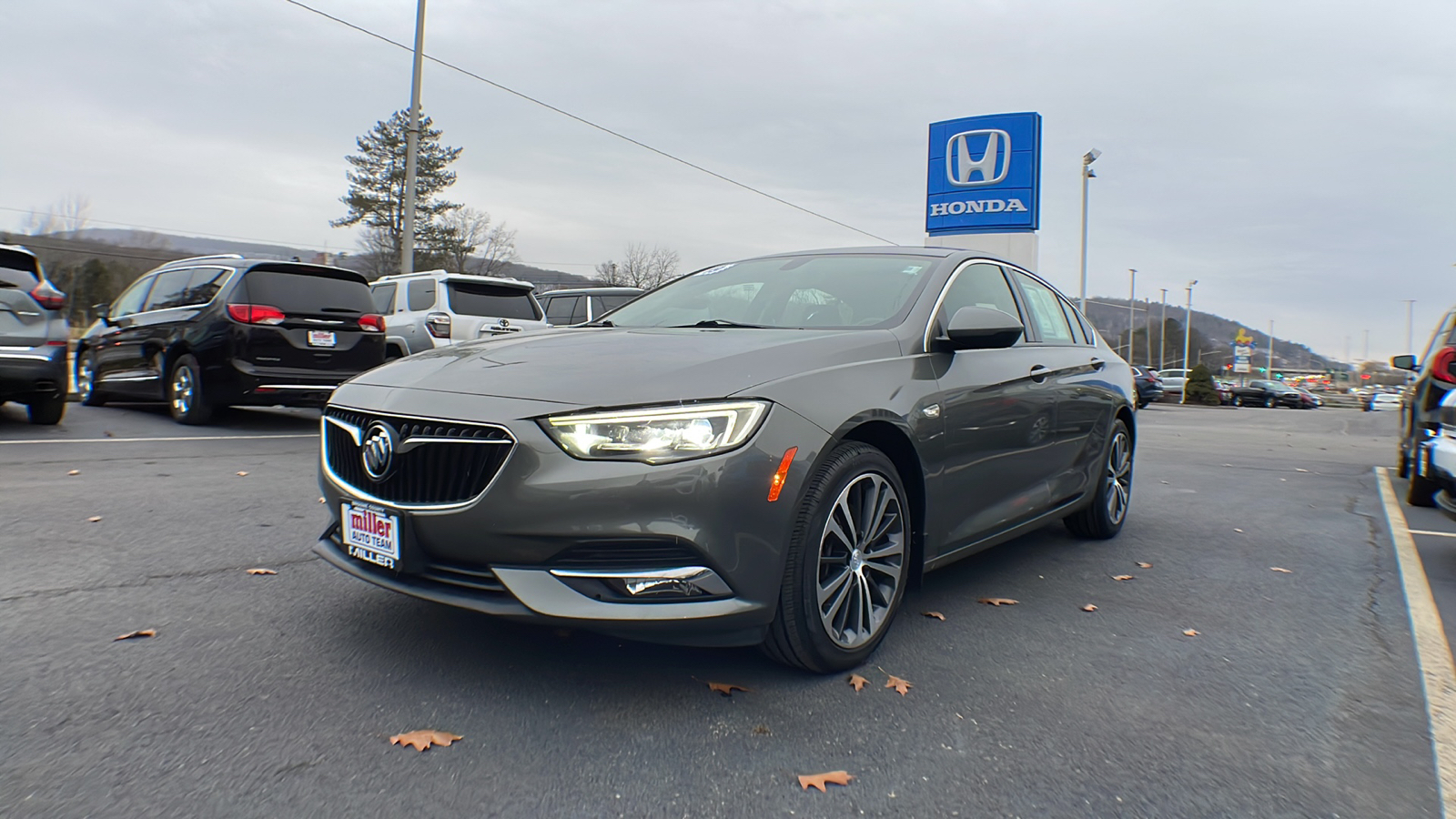 2019 Buick Regal Sportback Preferred II 1