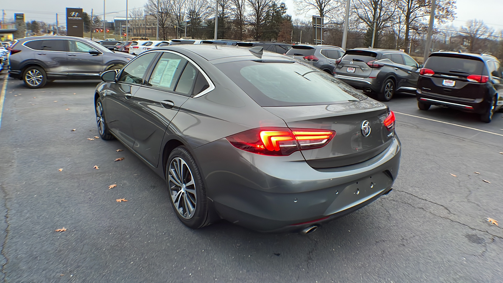 2019 Buick Regal Sportback Preferred II 5