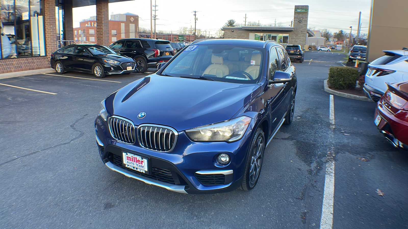 2018 BMW X1 xDrive28i 1