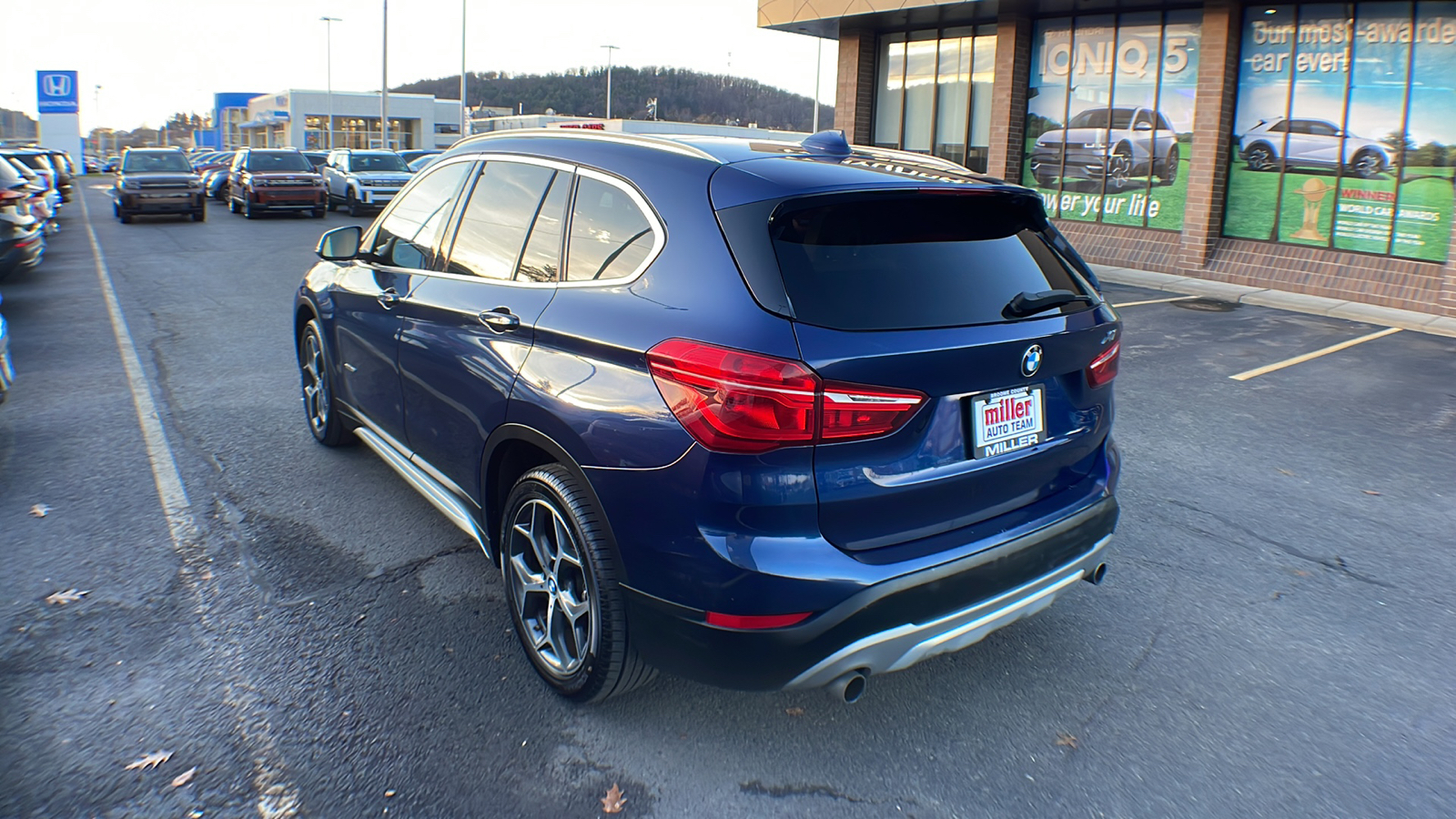 2018 BMW X1 xDrive28i 5