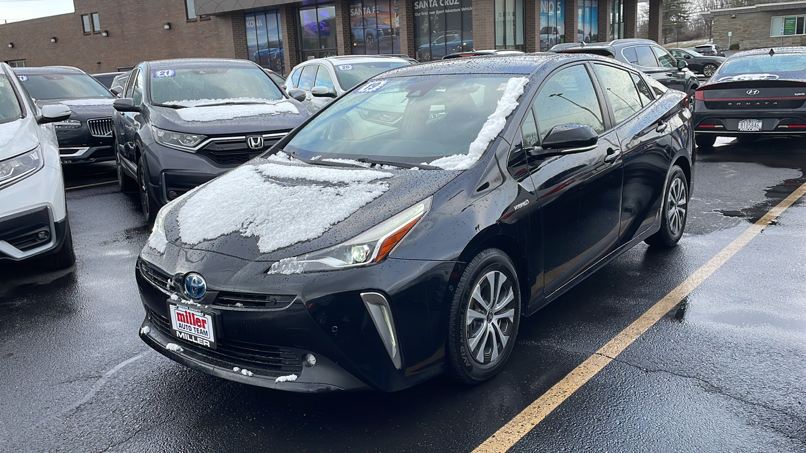 2019 Toyota Prius LE AWD-e 1