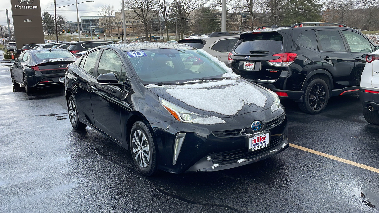 2019 Toyota Prius LE AWD-e 2