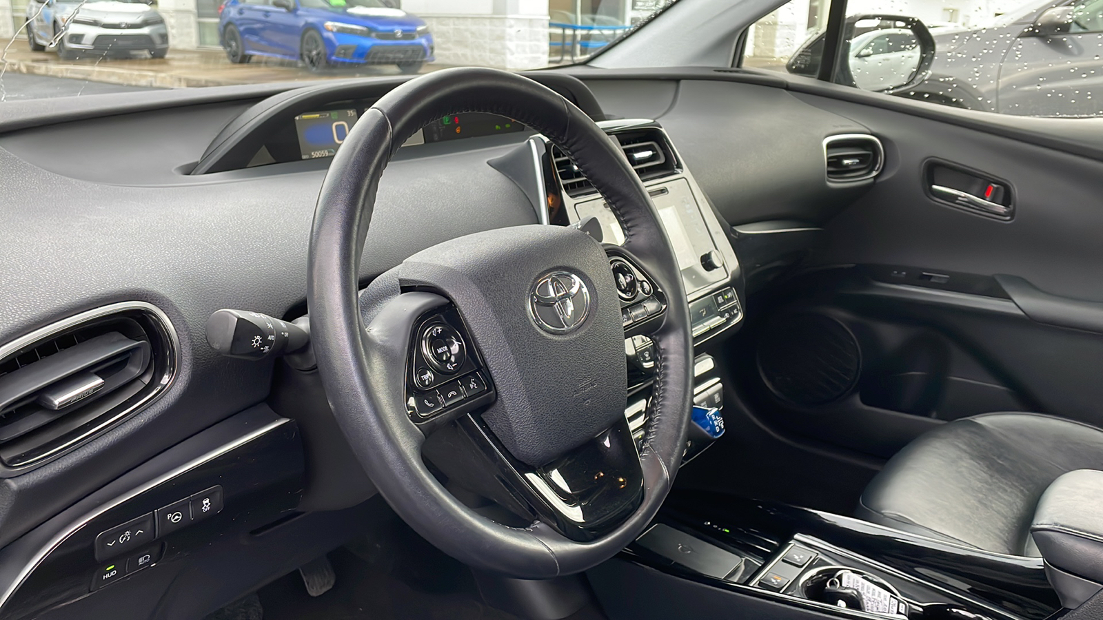 2019 Toyota Prius LE AWD-e 6