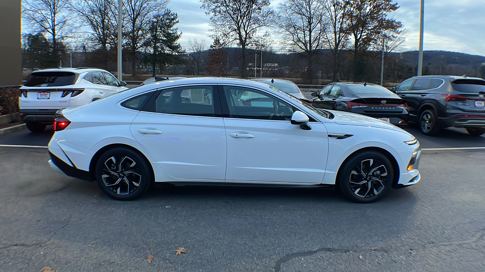 2024 Hyundai Sonata SEL 3