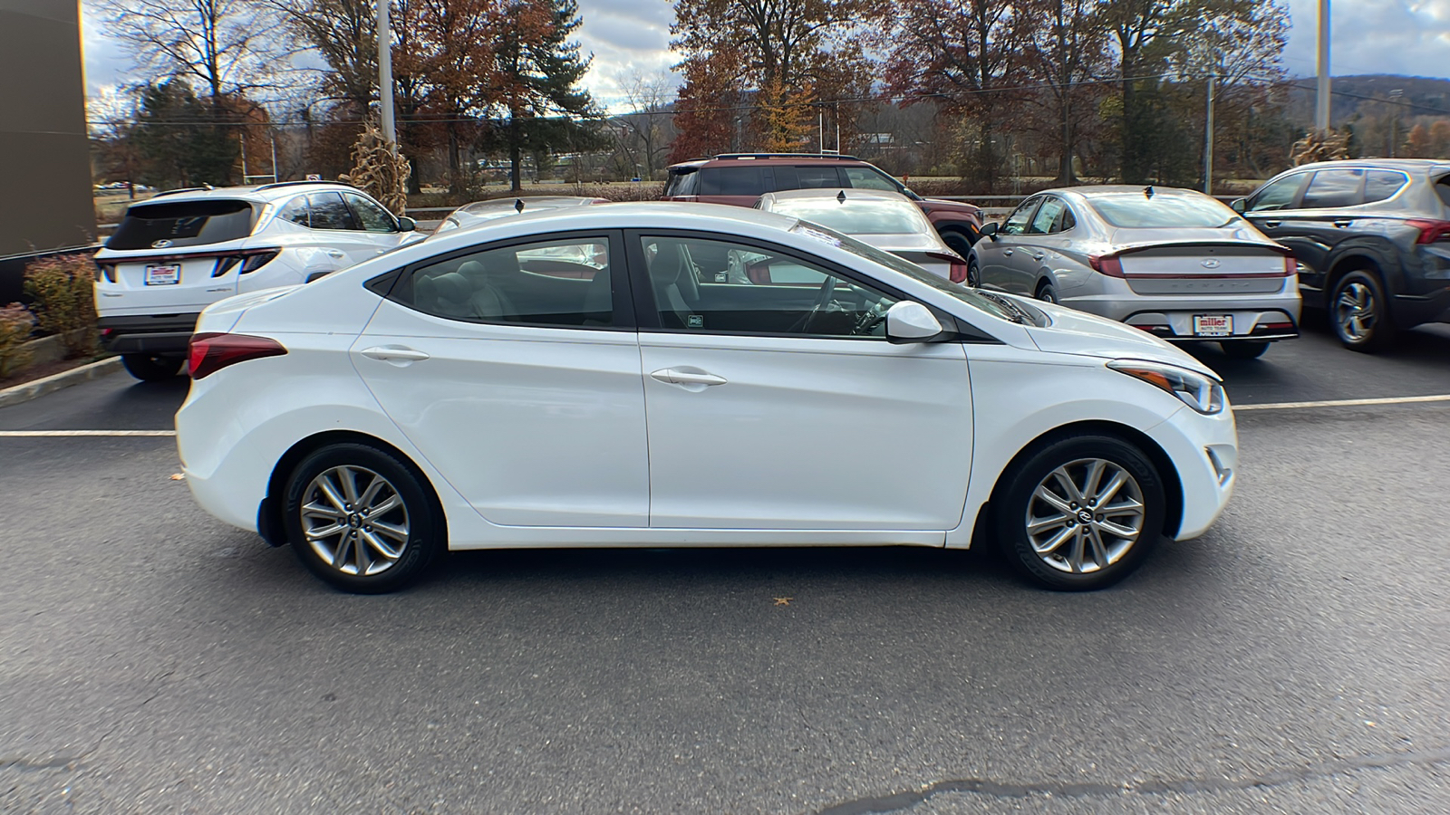 2015 Hyundai Elantra SE 3