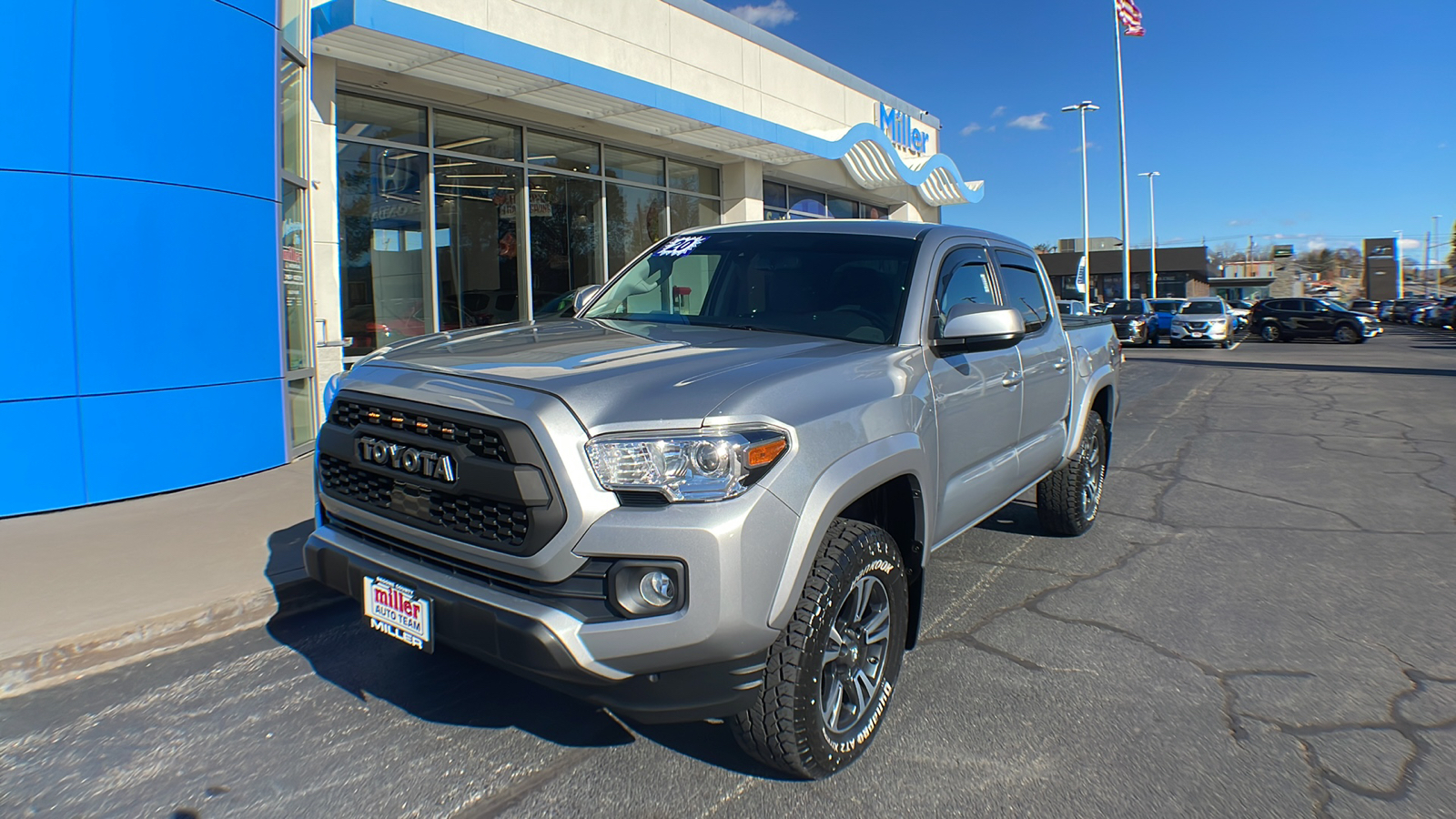 2020 Toyota Tacoma 4WD  1