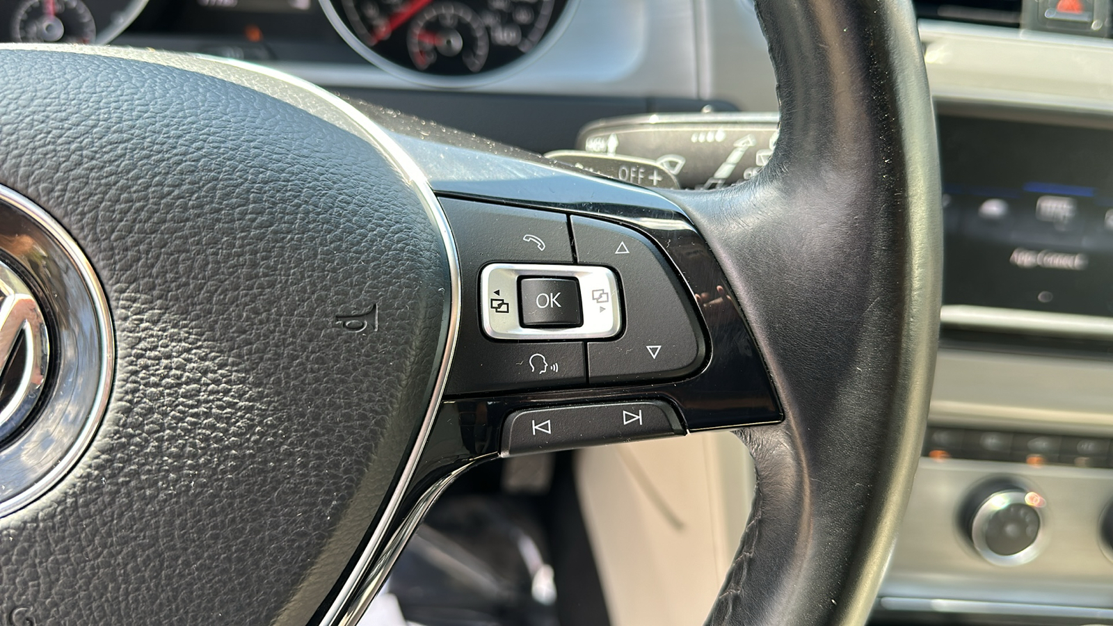 2017 Volkswagen Golf TSI SE 4-Door 16
