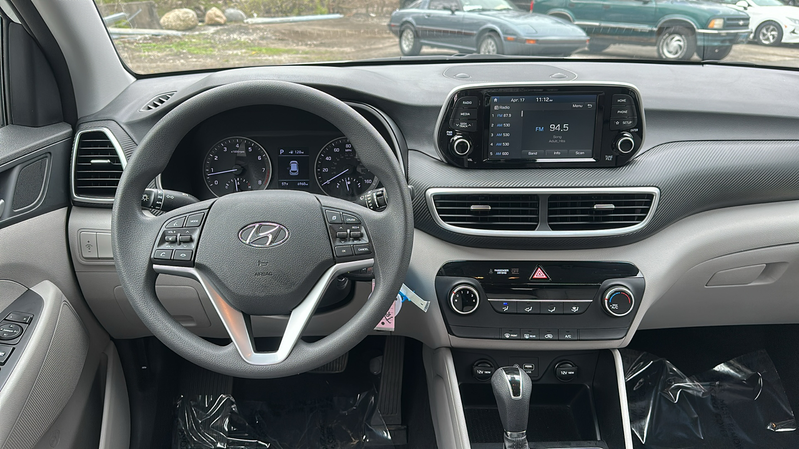 2020 Hyundai Tucson SE 23