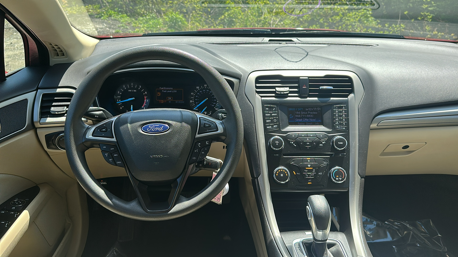 2013 Ford Fusion SE 23