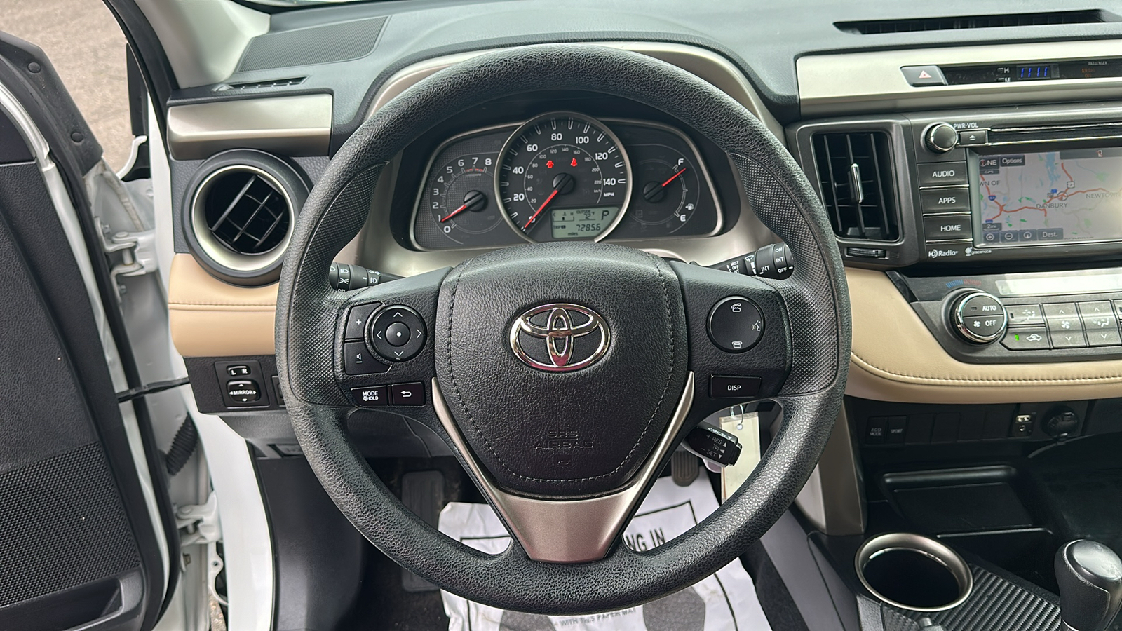 2015 Toyota RAV4 XLE 13