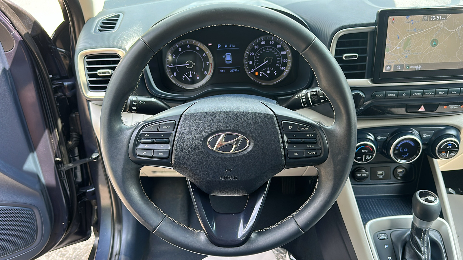 2021 Hyundai Venue Denim 13