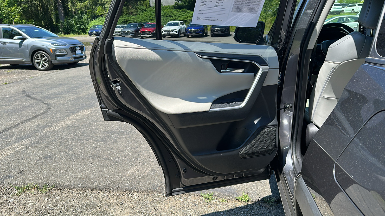 2019 Toyota RAV4 Hybrid Limited 24